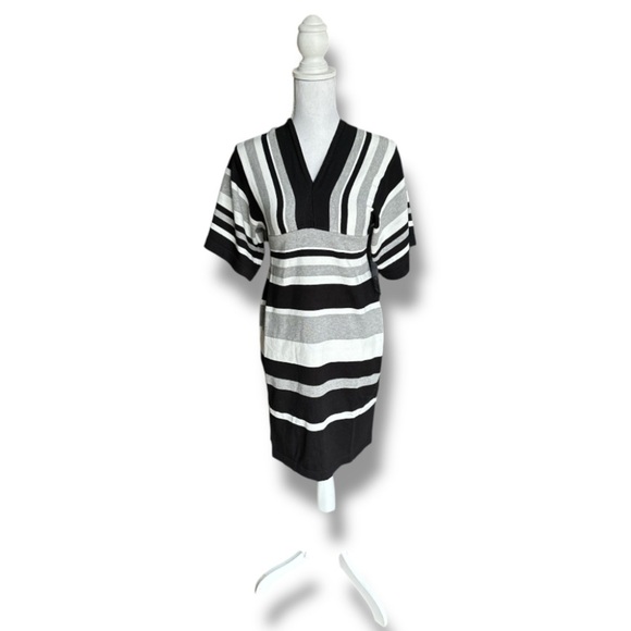 Black Gray and White Striped Sweater Women's Dress Size Small - Picture 1 of 4